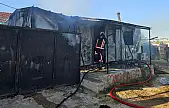 Çıkan yangında konteyner küle döndü