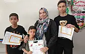 Karnelerini alan Gazzeli kardeşler sevinç ve hüznü birlikte yaşadı