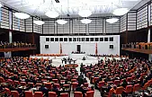 Meclis yaz tatiline girmiyor: TBMM'nin çalışma süresi uzatıldı