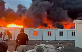 Şanlıurfa'da işçilerin kaldığı 50 konteyner yandı