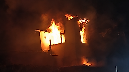 Hanımınçiftliği'nde Metruk Evde Yangın Paniği