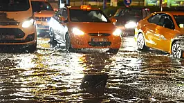 Meteoroloji'den 49 İl İçin Sarı Kodlu Uyarı: Kuvvetli Sağanak ve Fırtına Geliyor