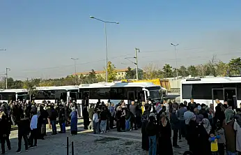 170 Kişilik Malatya Umre Kafilesi Dualar ve Gözyaşlarıyla Yolcu Edildi