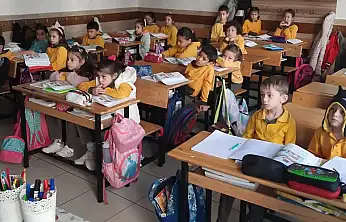 20 Milyon Öğrenci Ara Tatile Giriyor: Okullarda Son Zil Yarın Çalacak