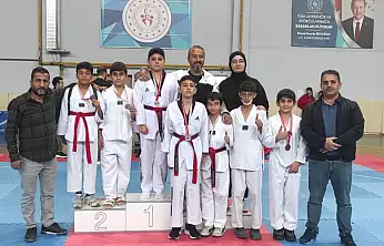 29 Ekim Coşkusu Tekvandoyla Taçlandı: Minikler Kupa İçin Mücadele Etti