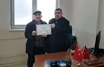 82 Yaşında Okuma Yazma Öğrendi: 'Eğitimin Yaşı Yok'