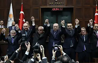 AK Parti Saflarını Genişletti: 3 Milletvekili Daha Partiye Katıldı