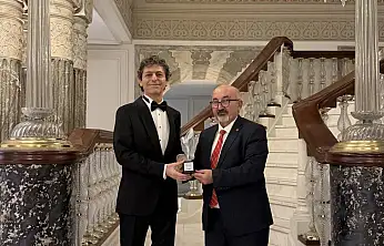 Akif Manaf'a Egeyön Barış Ödülü