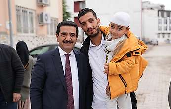 Başkan Bayram Taşkın Nuriye Mahallesi'nde Vatandaşların Taleplerini Dinledi