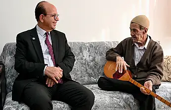 Başkan Geçit'ten Halk Ozanı Abuzer Aşkınses'e Vefa Ziyareti