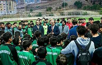 Başkan Geçit'ten Yeşilyurtspor Altyapısına Destek: 'Gençlerden Umutluyuz'