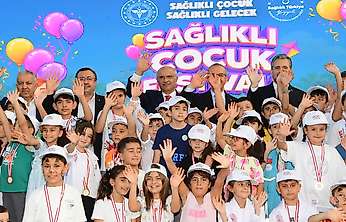Başkan Sami Er, Sağlıklı Çocuk Festivali'nde Çocuklar ve Ailelerle Buluştu