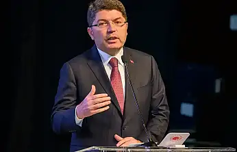 Bayrağa Saldırı Olayında Gözaltı Sayısı 14'e Yükseldi