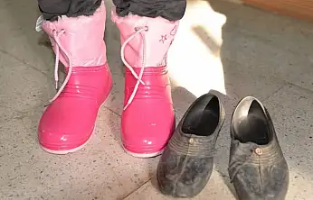 Binlerce Çocuk İçin Bot, Mont ve Kırtasiye Seferberliği