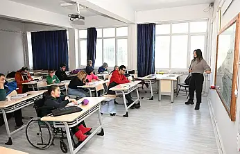 Büyükşehir Belediyesi Engelleri Aşan  Kariyer Yolculuğuna Rehber Oluyor
