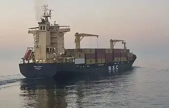 Çanakkale Boğazı'nda fırtına nedeniyle transit gemi trafiği durduruldu