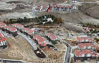 Darende'de 339 Aile Evlerine Kavuşuyor