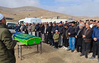 Darende'de Dağlık Alanda Ölü Bulunan Zeynep Turgut Toprağa Verildi