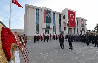 Darende'de Mustafa Kemal Atatürk İçin Saygı Duruşu ve Tören