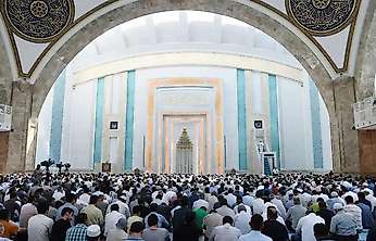 Diyanet'in Haftalık Hutbesinde 'Cami ve Sosyal Hayat' Vurgusu