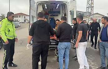 Doğanşehir'de minibüsten inen yayaya otomobil çarptı