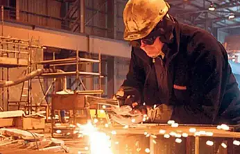 Ekimde sanayi üretim endeksi yıllık arttı, aylık geriledi