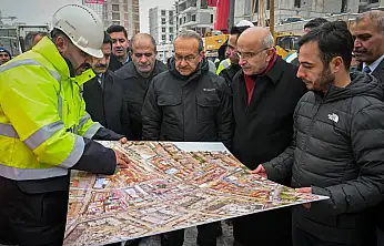 Fuzuli Caddesi'nde Dönüşüm Sürüyor: Vali Yavuz Sahada