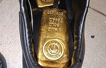 Habur Gümrük Kapısı'nda Ayakkabı İçine Gizlenmiş 41 Kilo Altın Ele Geçirildi