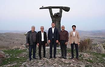Hakan Satılmış'tan Dikkat Çeken Çıkış: 'Pir Sultan Abdal'ın Yaşadığı İhanetin Benzeri Kılıçdaroğlu'na Yapılıyor'
