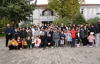 Hasırcılar Kültür Merkezi'nde Kitap Okuma ve Tiyatro Etkinlikleri