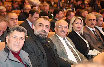 İhsan Akın'dan Bakan Yumaklı'ya Teşekkür: Doğal Yün Yorgan Takdim Edildi