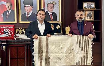 İhsan Akın Kuluncak'ta Üreticilerle Buluştu: Hayvancılığın Geleceği Masaya Yatırıldı