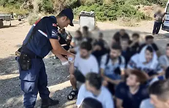 Jandarmadan Göçmen Kaçakçılarına Darbe: 69 Şüpheli Yakalandı, 47'si Tutuklandı