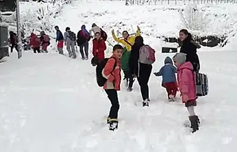 Kar, Don ve Fırtına Eğitimi Vurdu: Birçok İlde Okullar Tatil