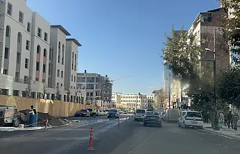 Kışla Caddesi'nde Trafik Nefes Aldı: Çift Şerit Tekrar Hizmette