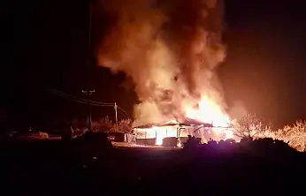 Kurşunlu Mahallesi'nde Çıkan Yangın Evi Küle Çevirdi