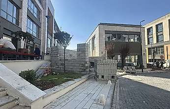 Malatya Çarşısında Yeşil Alana Yapılan Muhtarlık Ofisi Vatandaş Tepkisiyle Yıkıldı