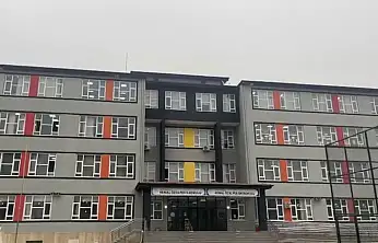 Malatya'da 12 Yaşındaki Öğrenci Teneffüste Kalp Krizi Geçirdi, Hayatını Kaybetti