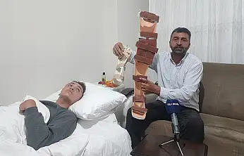 Malatya'da Depremzede Baba, 3 Yıldır Yatalak Oğlunun Tedavisi İçin Mücadele Ediyor