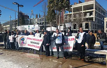 Malatya'da Emeklilerden Sert Tepki: 'Geçim Yoksa Seçim Var'