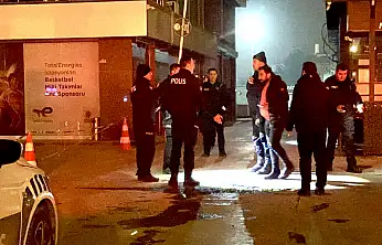 Malatya'da Hareketli Gece: İki Kişi Bıçaklandı, Şüpheli Kayıplara Karıştı