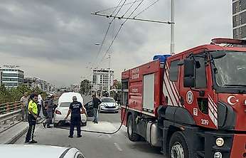 Malatya'da Seyir Halindeki Otomobilde Yangın Paniği
