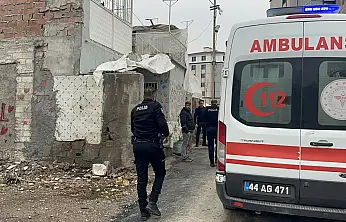 Malatya'da Suriyeli Aileye Ulaşılamadı: Ekipler Kapıyı Kırarak Eve Girdi