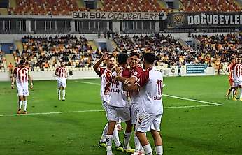 Malatya Yeşilyurtspor'dan Gol Şov! Adanaspor'u 8-0 Mağlup Etti