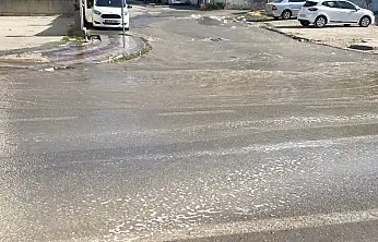 MASKİ skandalı: Yağmur yok, cadde göl oldu!