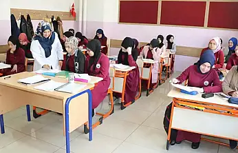 MEB, 15 Bin Sözleşmeli Öğretmen İçin Tercih Başvurularını Yarın Açıyor
