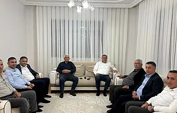 MHP'den 'Hayırlı Günler Komşum' Çıkarması: İl Başkanı Gökhan Gök Yazıhan'da Vatandaşlarla Buluştu