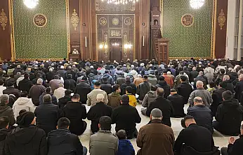 Müftü Vuruşkan: Regaib Kandili, asıl kazancımızın Rabbimize yönelmek olduğunu hatırlatır