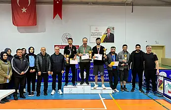 Öğretmenler Günü Turnuvasında Raketler Konuştu: Kazananlar Ödüllerini Aldı