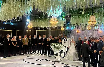 Özgür Özel, Malatya'da Genç Çiftin Nikah Şahidi Oldu